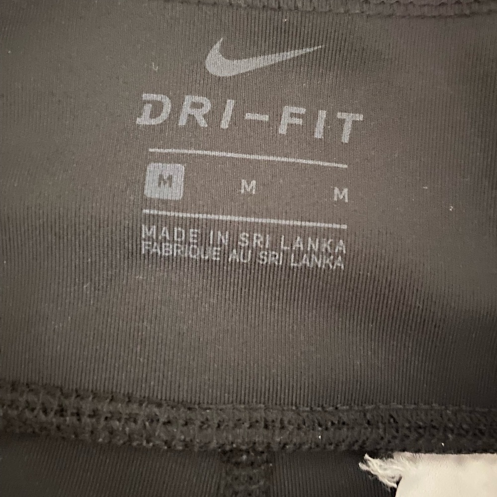 Black Nike leggings size medium - Picture 4 of 8